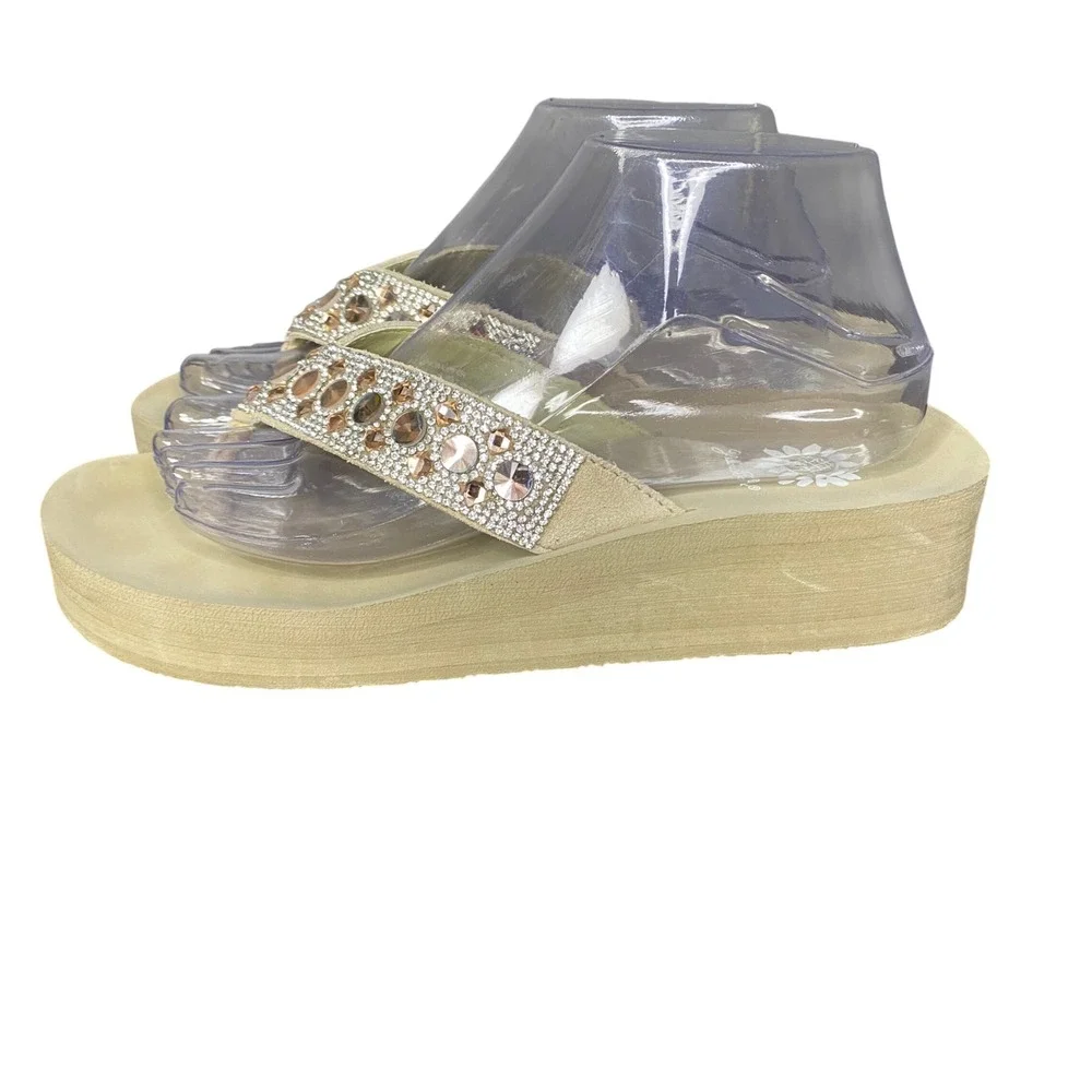 Yellow Box Tan Rhinestone Gem Embellished Wedge Platform Flip Flops Women Size 9 - Picture 4 of 12